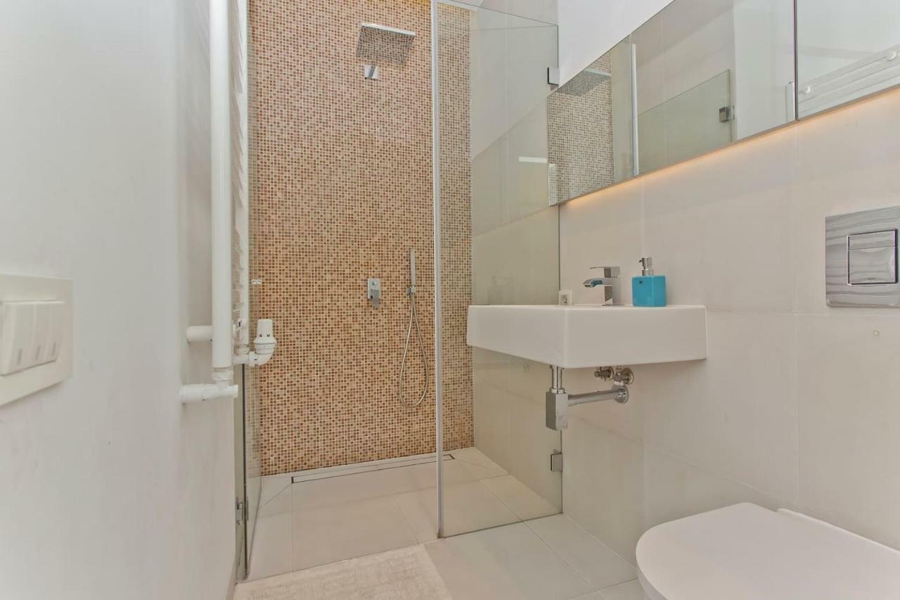 Luxury And Comfortable- Golden Apartments- Royal Street Warszawa Zewnętrze zdjęcie